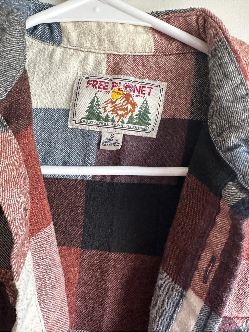 Free Planet Plaid Flannel Button Down Shirt Size S Rust Burgundy Blue Cotton